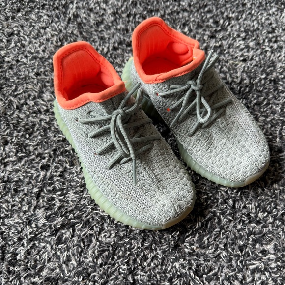 Adidas Gray and Pink Sneakers with Knitted Upper - Picture 2 of 5